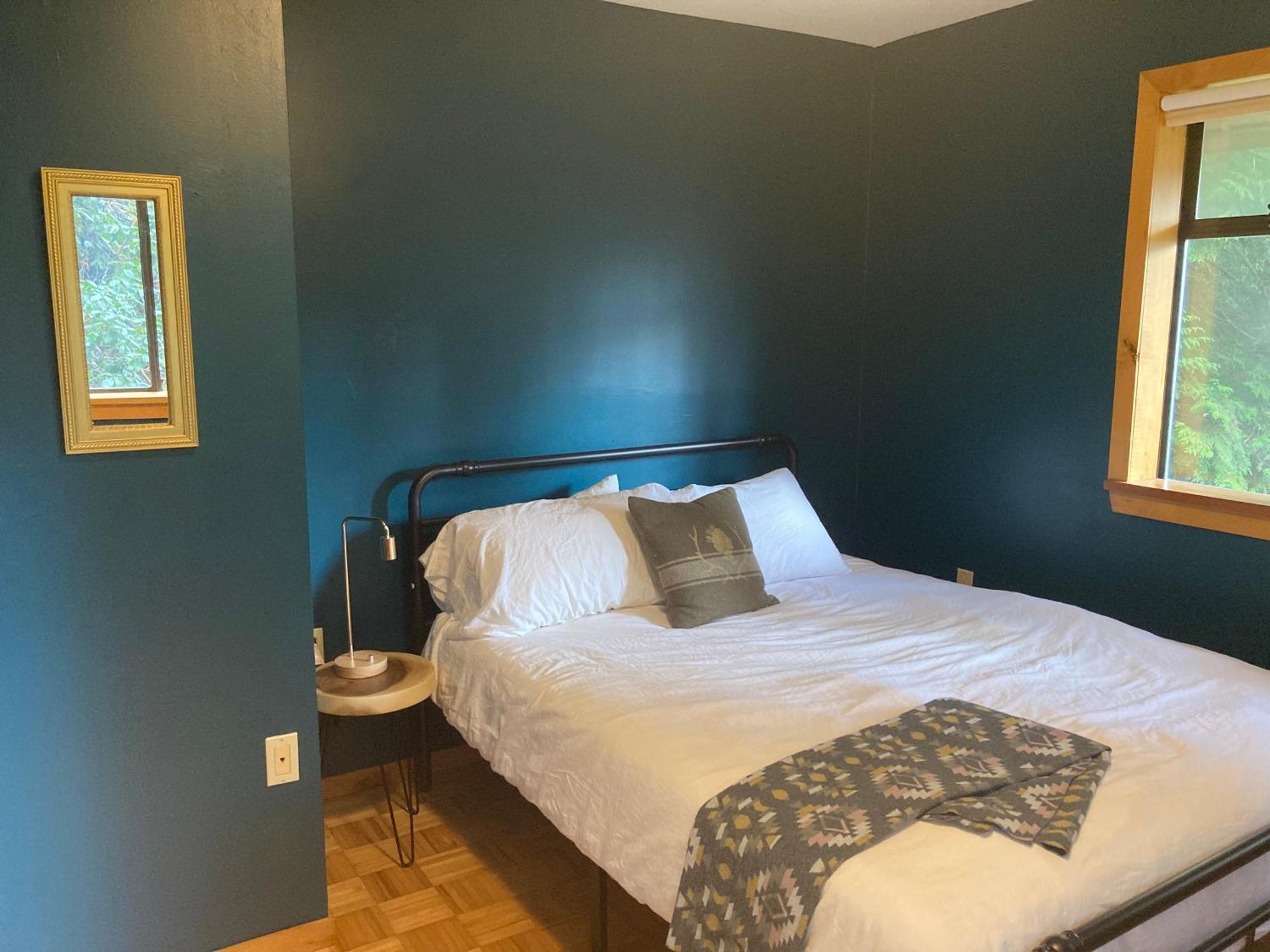 Forest Haven Hideaway Roberts Creek Екстер'єр фото